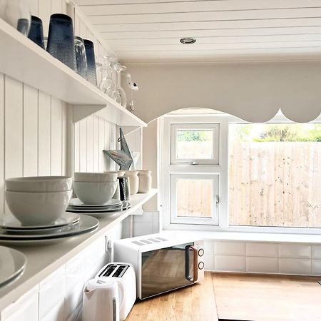 Cosy Cottage In Mersea - Walking Distance To Beach And Town West Mersea Zewnętrze zdjęcie